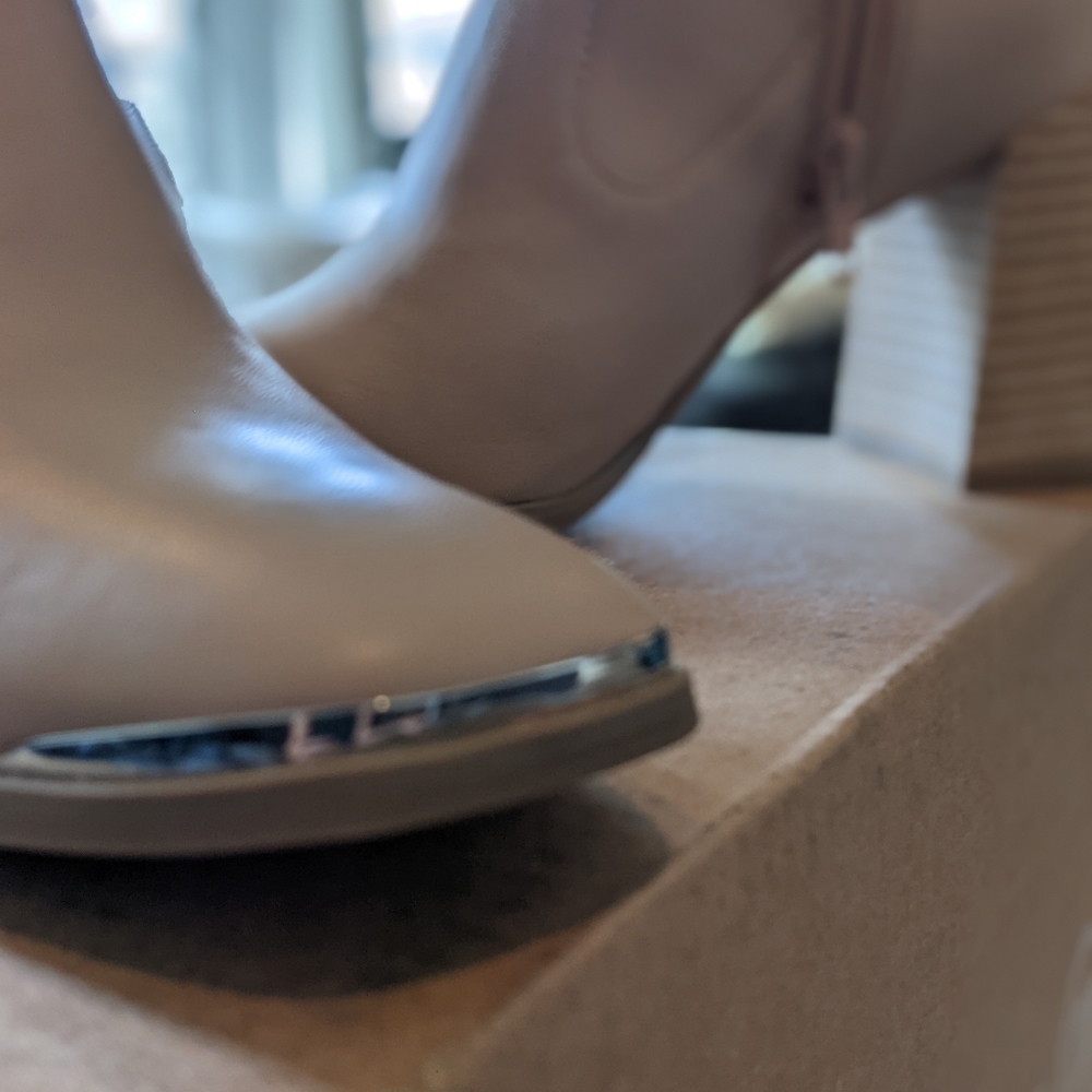 DV by Dolce Vita Jordy Sock Boots DV - Picture 3 of 4
